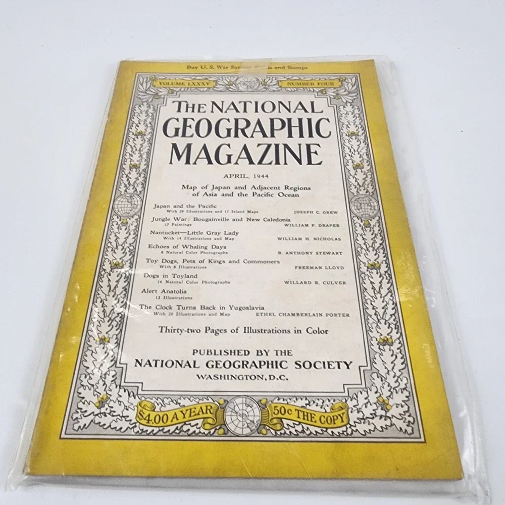 National Geographic Magazine April 1944 No Insert‎